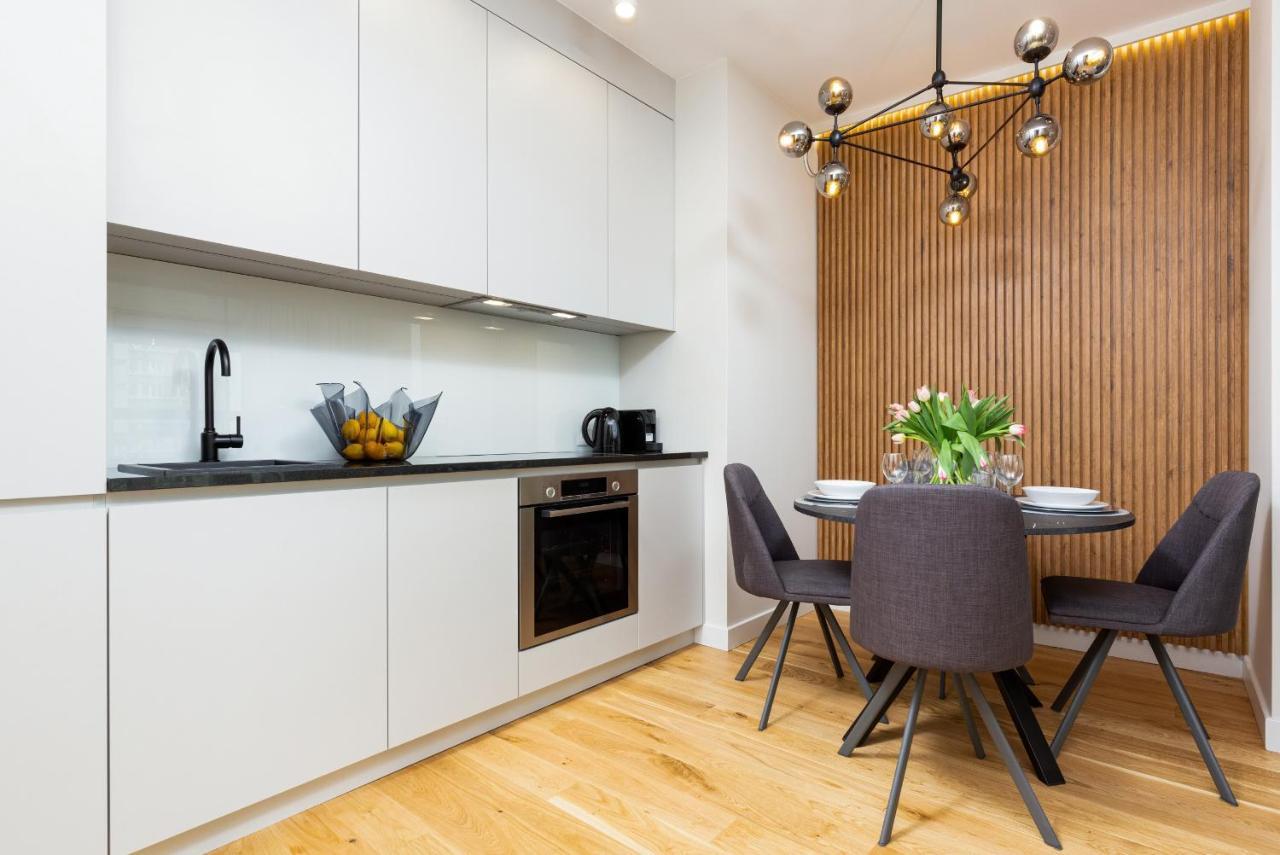 Mennica Residence - City Center By Renters Prestige Варшава Экстерьер фото
