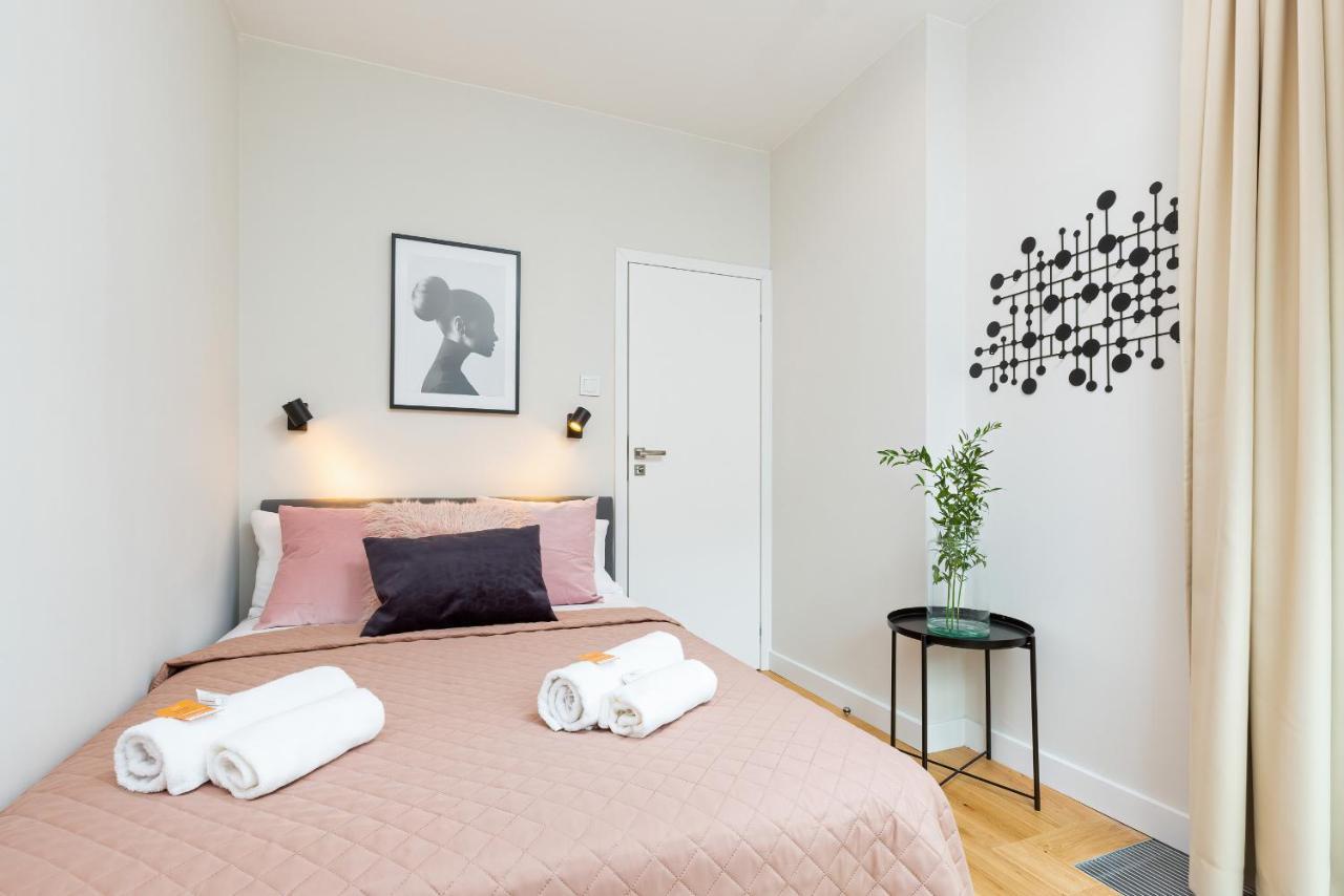 Mennica Residence - City Center By Renters Prestige Варшава Экстерьер фото