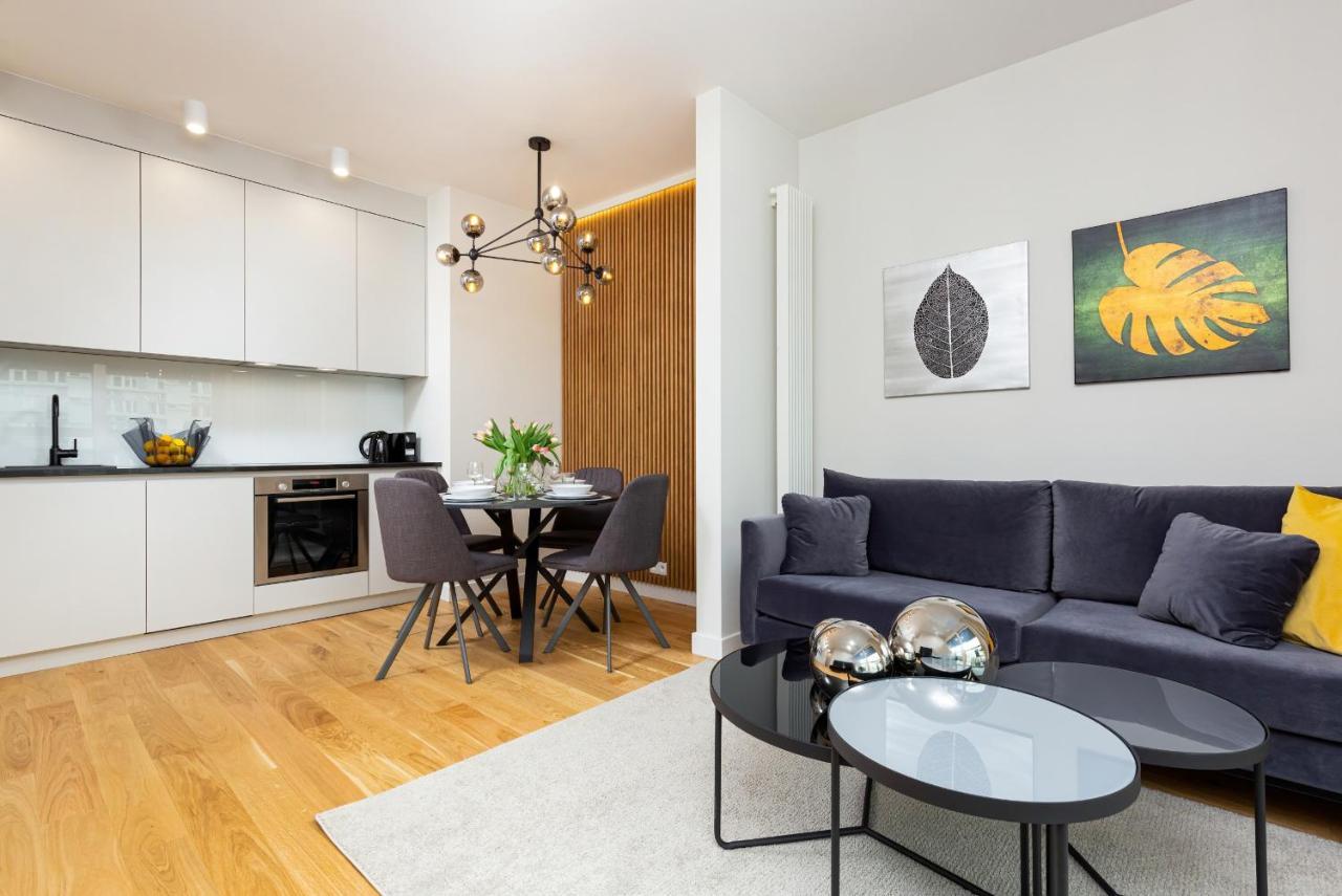 Mennica Residence - City Center By Renters Prestige Варшава Экстерьер фото